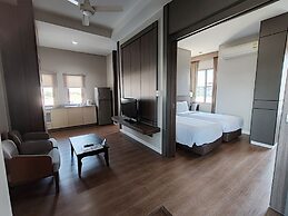 J Park Hotel