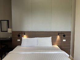 J Park Hotel