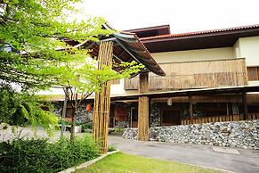 J Park Hotel