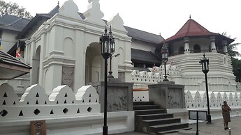 Kandy Holiday Residence