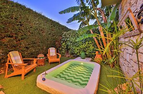 Palas Alacati - Adults Only