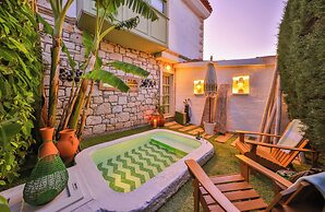 Palas Alacati - Adults Only