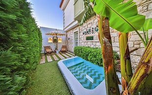 Palas Alacati - Adults Only