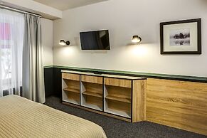 Mops Hotel and Spa
