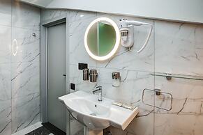 Mops Hotel and Spa