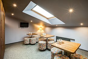 Mops Hotel and Spa