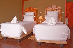 Lion Roars Lodge