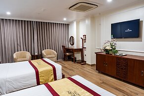 Tu Son Luxury Hotel