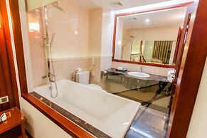Tu Son Luxury Hotel