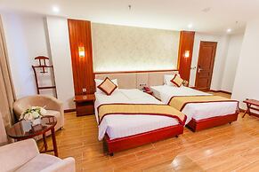 Tu Son Luxury Hotel