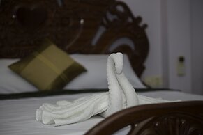 DV Angkor Villa