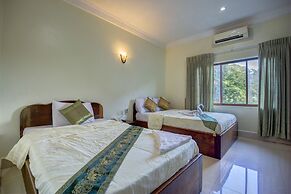 DV Angkor Villa
