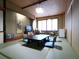 Toushijima Onsen Suzunami