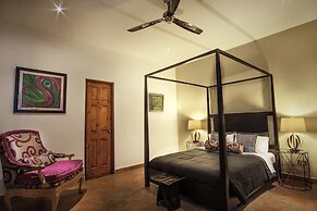 La Isabela Suites