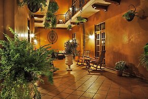 La Isabela Suites