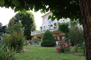 Le Chalet Fleuri