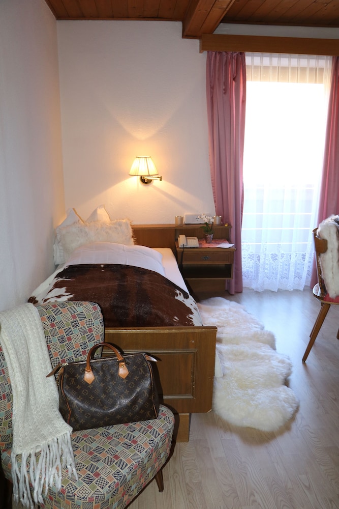 Hotel Serena