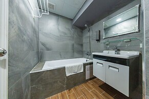 Liuhe Su Hotels