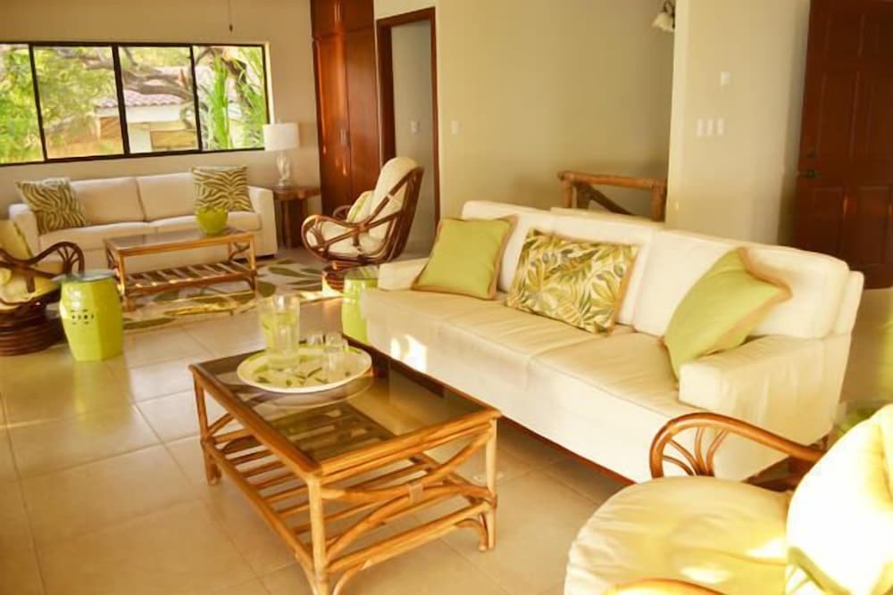 Paraiso Escondido Hotel Villas & Resort