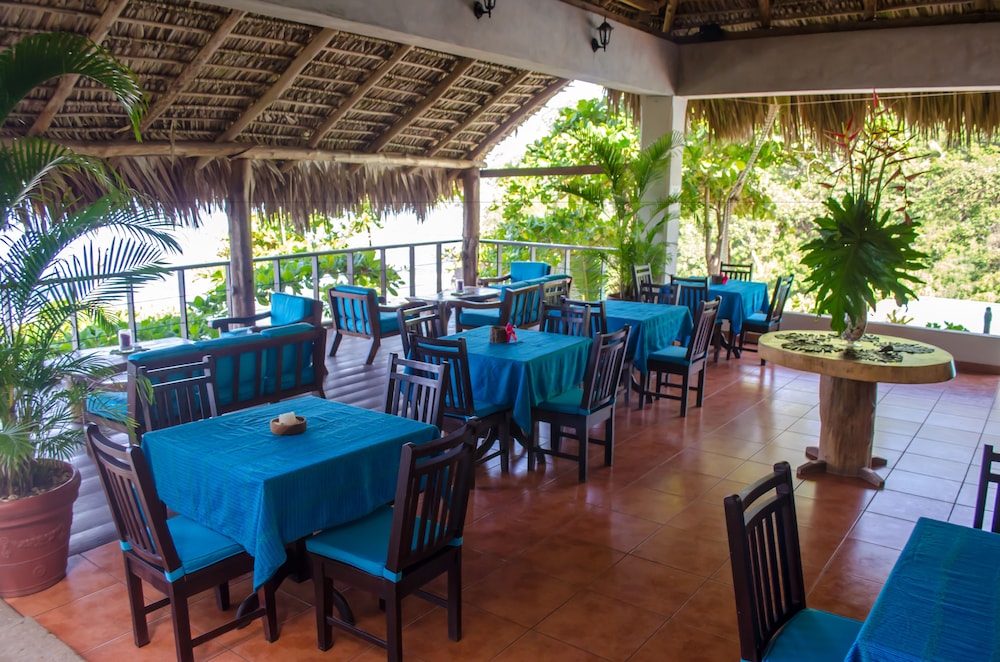 Paraiso Escondido Hotel Villas & Resort