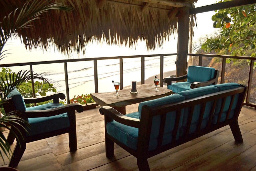 Paraiso Escondido Hotel Villas & Resort