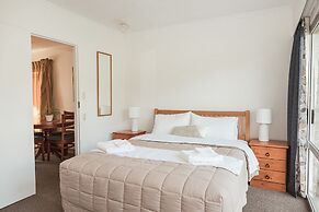 Golden Bay Motel