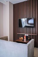 Clove Hotel