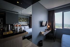 Clove Hotel