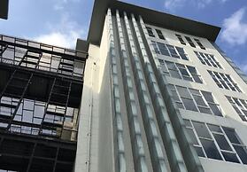 Clove Hotel