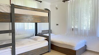 Aida Hotel