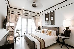 99 The Heritage Hotel