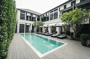 99 The Heritage Hotel