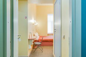 15 Rooms