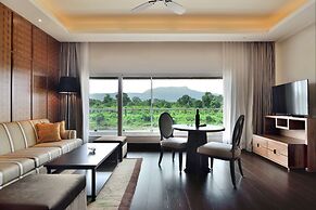 Radisson Blu Plaza Resort & Convention Centre Karjat