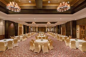 Radisson Blu Plaza Resort & Convention Centre Karjat