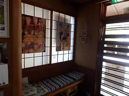 Yuwaku Guesthouse - Hostel