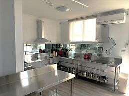 Little Coogee Hotel