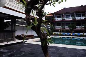 Palm Garden Kuta Hotel