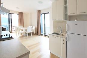 Apartments Aqua