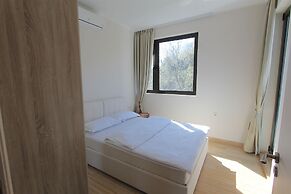 Apartments Aqua
