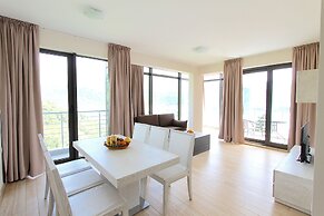 Apartments Aqua
