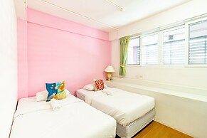 Sleep Dee Hostel