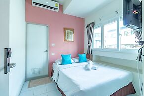 Sleep Dee Hostel