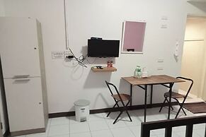 Sleep Dee Hostel