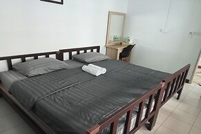 Sleep Dee Hostel