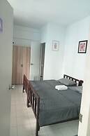 Sleep Dee Hostel