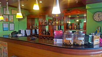 C & L Bay View Inn