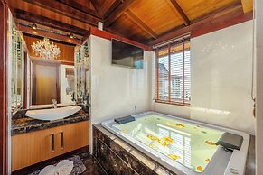 Koi Signature Villa