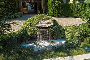 Cascadas Family Resort
