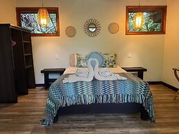 Playa Bluff Hotel